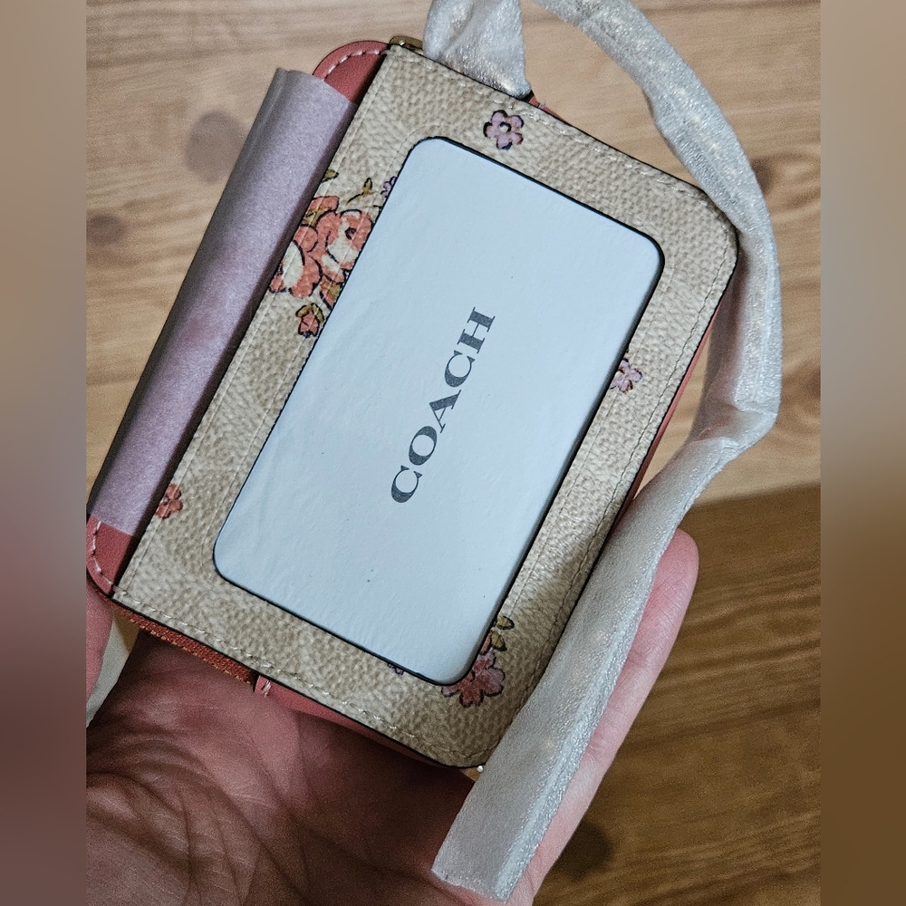 Coach Zip Card Case In Signature Canvas Floral Print CAU45 - Picture 5 of 9